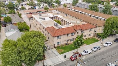 02, 24846 Walnut St, Santa Clarita, CA 91321