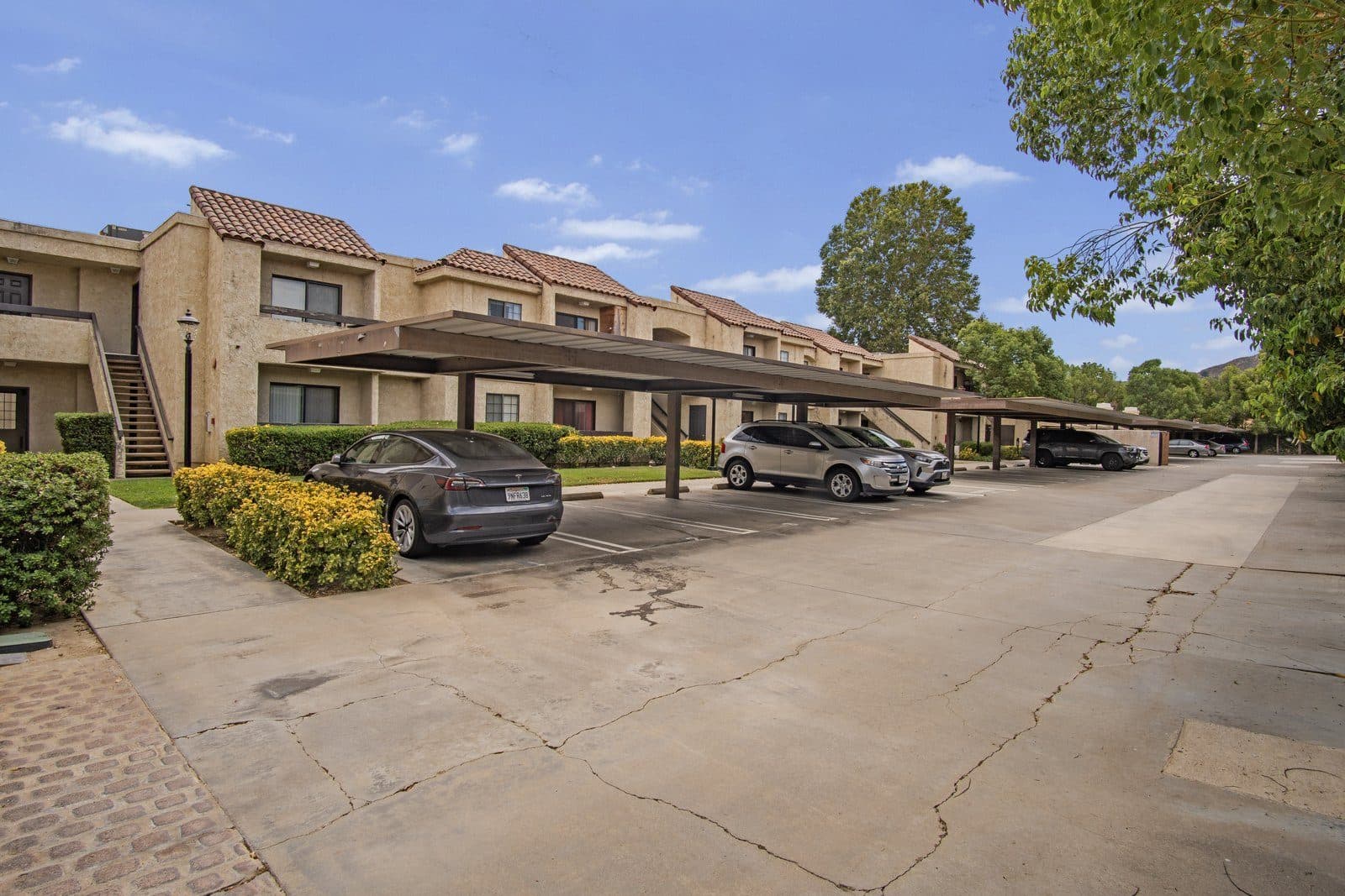 05, 31701 Ridge Route Rd, Castaic, CA 91384