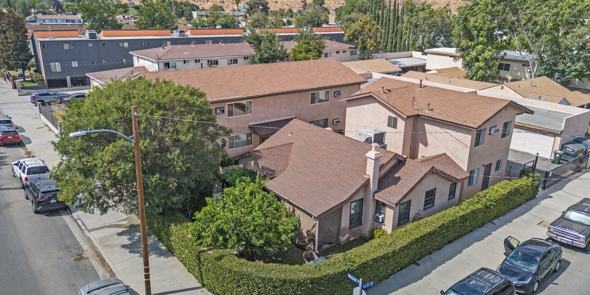 24802 & 24806 Walnut St, Santa Clarita, CA 91321